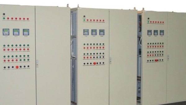 PLC控制柜的布局与结构设计